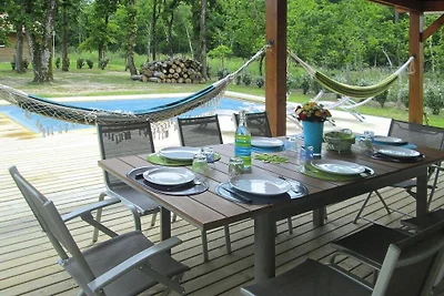 Ferienhaus mit Pool in Grayan-et-l'Hôpital-eh...