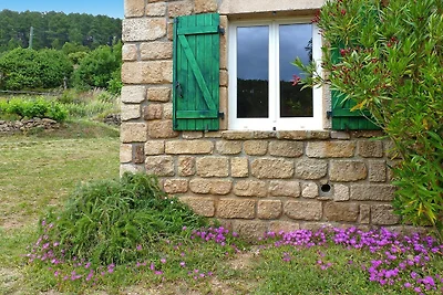 Casa in pietra con piscina in comune,...