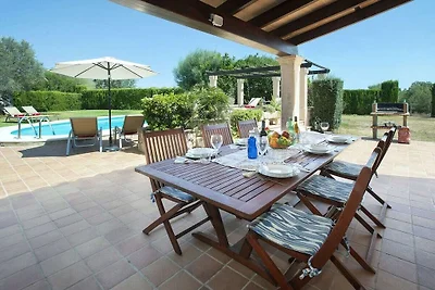 Villa in Pollensa mit Schwimmbecken