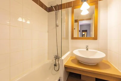 Wohnung in Plagne mit Zugang zum Pool