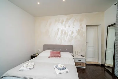 Apartments Dub - One-Bedroom Apartment (no.3)
