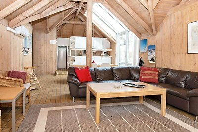 Spacious Holiday Home in Hvide Sande  with...