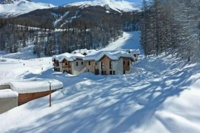 Appartamento a Les Orres con piscina e sauna