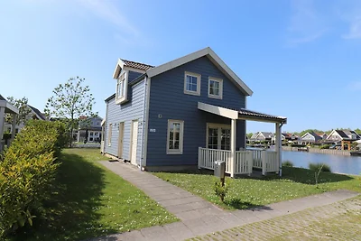 Bungalow am Wasser mit Sauna in Holland
