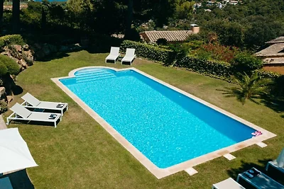 Villa in Begur mit Schwimmbecken