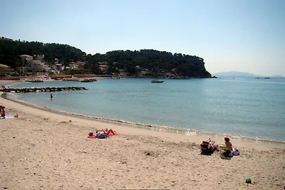 Piscine/ Proche mer et village / Carry Le...