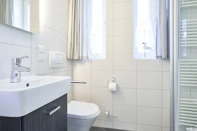 Moderno appartamento per vacanze con balcone ...