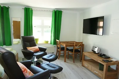 Ferienwohnung in Wiek mit Barbecue
