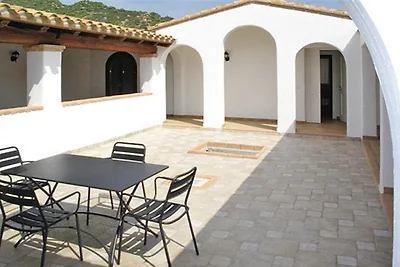 Bungalows mit Privatpool an der Costa Rei