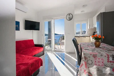 Apartments Happy Holiday - One Bedroom Apartm...
