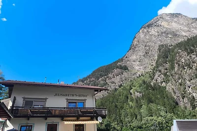 Ferienwohnung Martha im Ötztal mit Bergblick