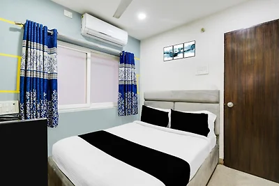 Super Townhouse Madhapur 100 piedi di strada