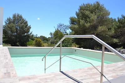 Splendido resort con piscina a Favignana