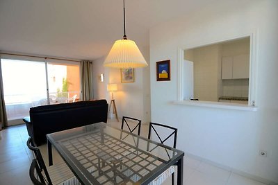 Appartement in Pals nabij golfbaan