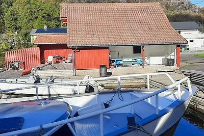 6 Personen Ferienhaus in Åna-Sira