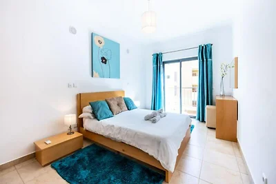 Wohnung in Lagos mit Pools und Fitnessraum