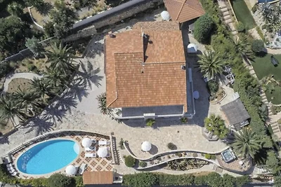 Villa in Les Issambres am Meer