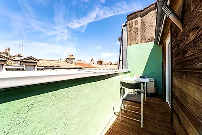 Helle zentrale Wohnung mit Terrasse
