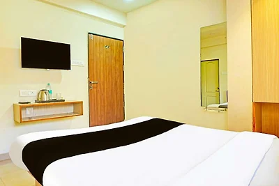 Collezione O Pune Nagar Road Viman Nagar