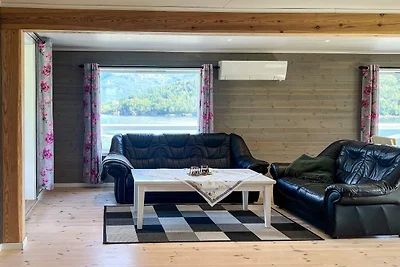 8 persoons vakantie huis in Svelgen