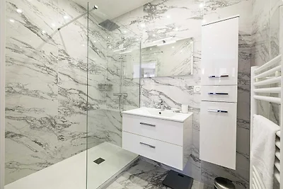 Grazioso appartamento - AC - 2BR - 6P -...