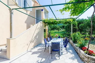 Apartment &  Rooms Maždin - One Bedroom Apart...