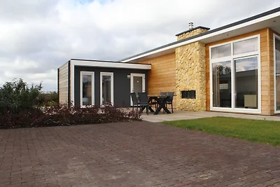 Chalet auf dem Gipfel des Bemelerbergs