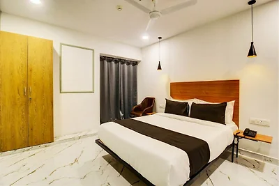 Townhouse Rcc Hotel Banjara Hills