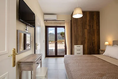 Nuova villa Melidoni con piscina
