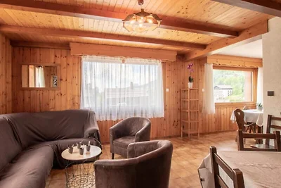 4 camere per 9 persone