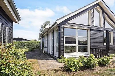 6 Personen Ferienhaus in Karrebæksminde-By...