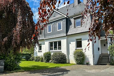 Ferienhaus bei Winterberg mit Garten