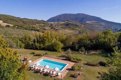 Monolocale in casale con piscina