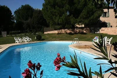 Ferienhaus in Provence mit Pool & Spa