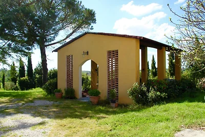 Idilliaca casa vacanze con piscina a Vinci