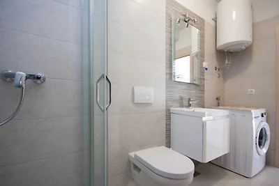 Apartments Happy Holiday - Two Bedroom Apartm...