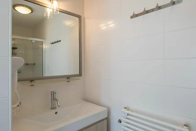 Freistehende Villa mit Infrarotsauna in...