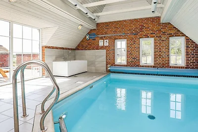 12 person holiday home in Ringkøbing