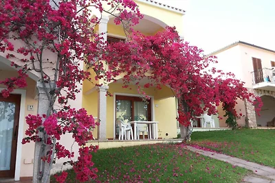 Apartment in Badus mit Gemeinschaftspool