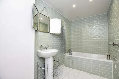Elegant apartment - 3BR/8P - Gare de l'est