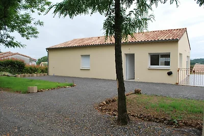 Villa des Figuiers immersa nel verde