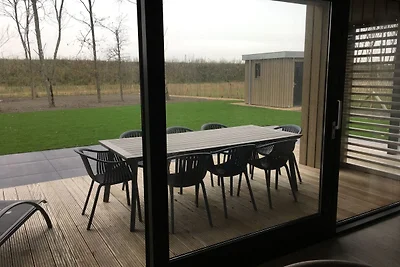 Lodge dal design moderno direttamente...