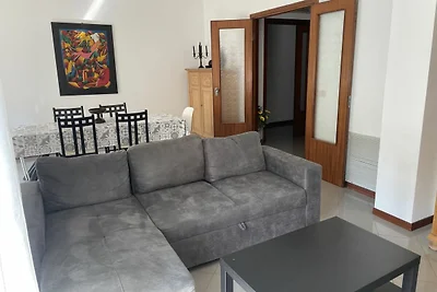 Einfaches Ferienhaus in Fano mit Terrasse
