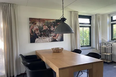 Neu gestaltetes Ferienhaus mit Garten