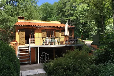 Gemütliches Ferienhaus in Waldnähe in...