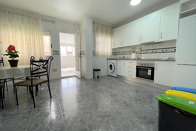 Ruim appartement in Los Alcazares met balkon