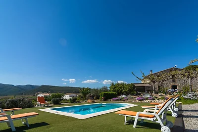 Lussuoso palazzo a la Múnia con piscina e...