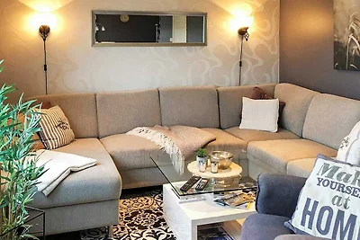 6 Personen Ferienhaus in AVERØY