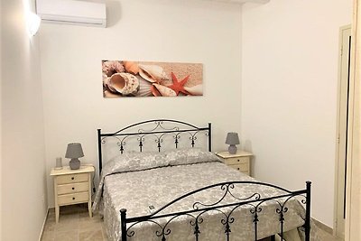 Angenehme Villa in Noto mit Veranda