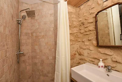 Casa vacanze nella foresta vicino a Belvès